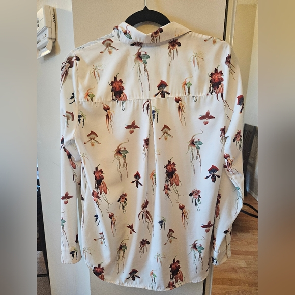 H&M Button Up Floral Shirt - Picture 2 of 6